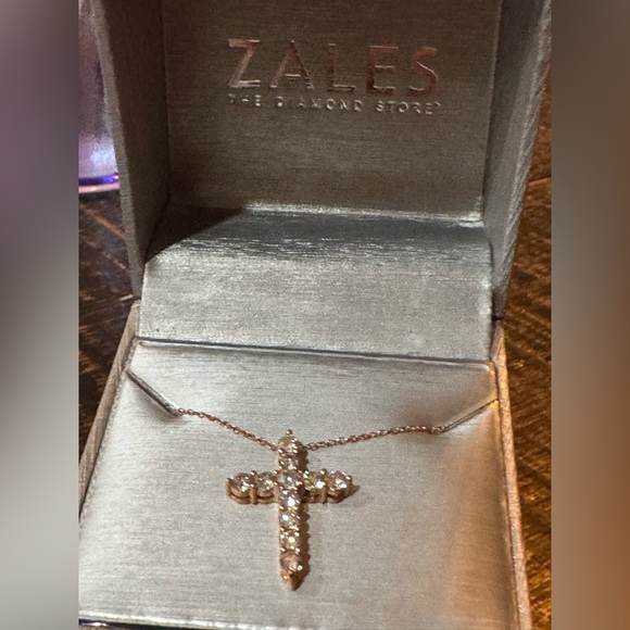 Zales Diamond and Rose Gold necklace - Picture 3 of 4